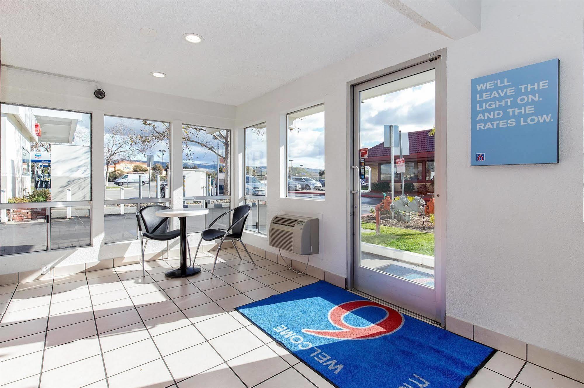 Motel 6 Hayward, Ca- Silicon Valley Gateway Exteriör bild